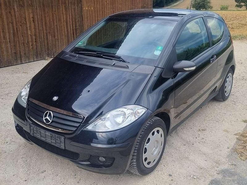 Kosmosschwarz Gebraucht 2007 Mercedes A150 Kleinwagen | 3.999 € (Fairer Preis) - Bild 1/4