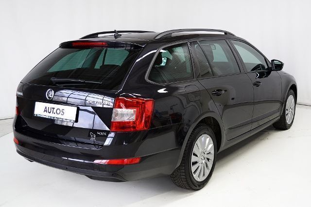 Gebraucht Skoda Octavia Ambition 150 PS (110 kW) 2016 Schwarz metallic Kombi