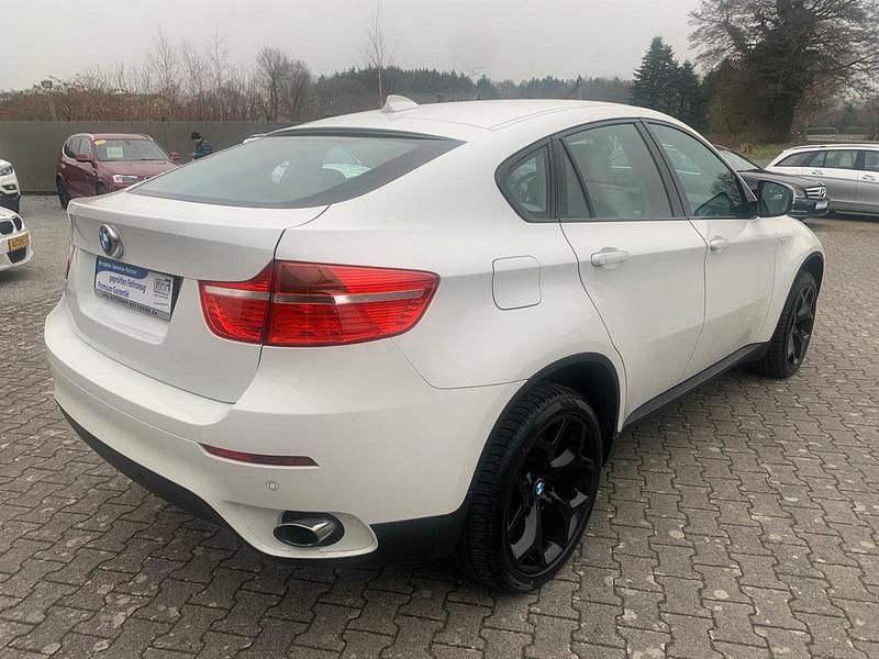 Gebraucht BMW X5 Sport Line 245 PS (180 kW) 2011 Weiß SUV