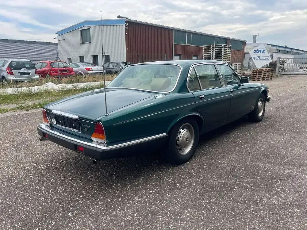 Gebraucht Jaguar XJ12 Sovereign 306 PS (225 kW) 1984 Grün Limousine