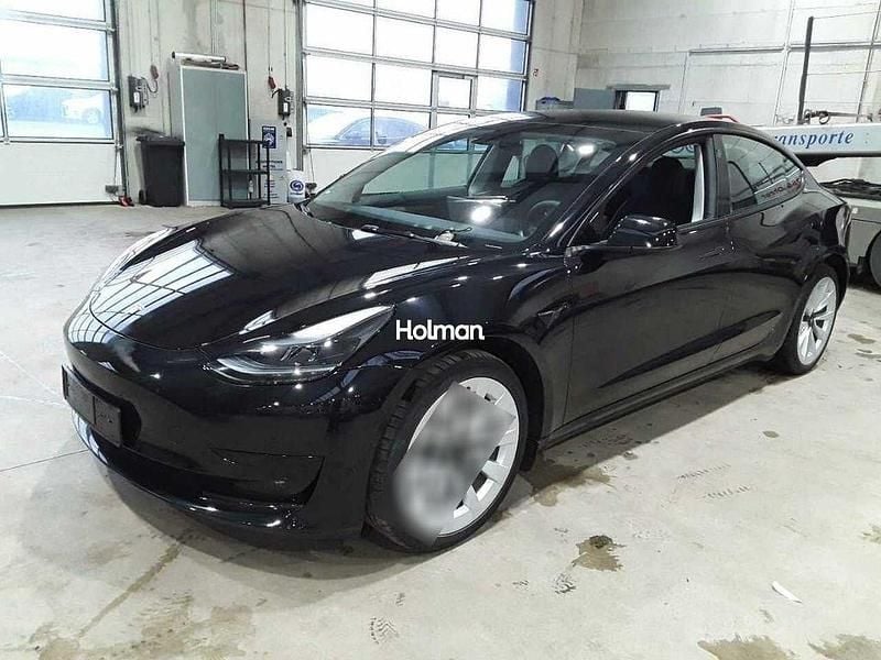 Schwarz Gebraucht 2023 Tesla Model 3 Standard Range Plus Limousine | 27.316 € (Superpreis) - Bild 1/4