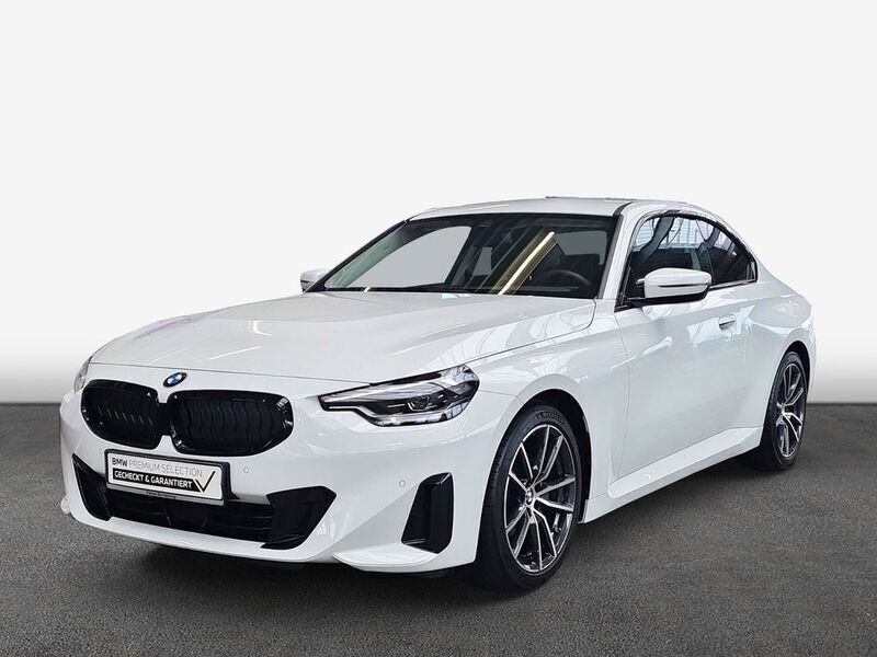 Weiß Gebraucht 2024 BMW 218 Shadowline Coupé | 33.699 € (Superpreis) - Bild 1/4