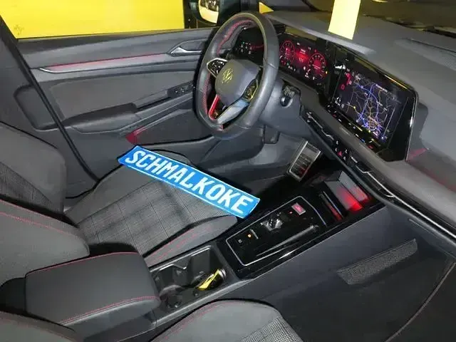 Gebraucht VW Golf VIII GTI 245 PS (180 kW) 2024 Uranograu/cinza urano Limousine