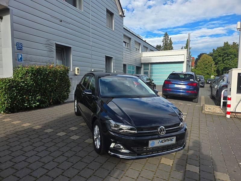 Schwarz Gebraucht 2020 VW Polo Highline Limousine | 16.660 € (Guter Preis) - Bild 1/4