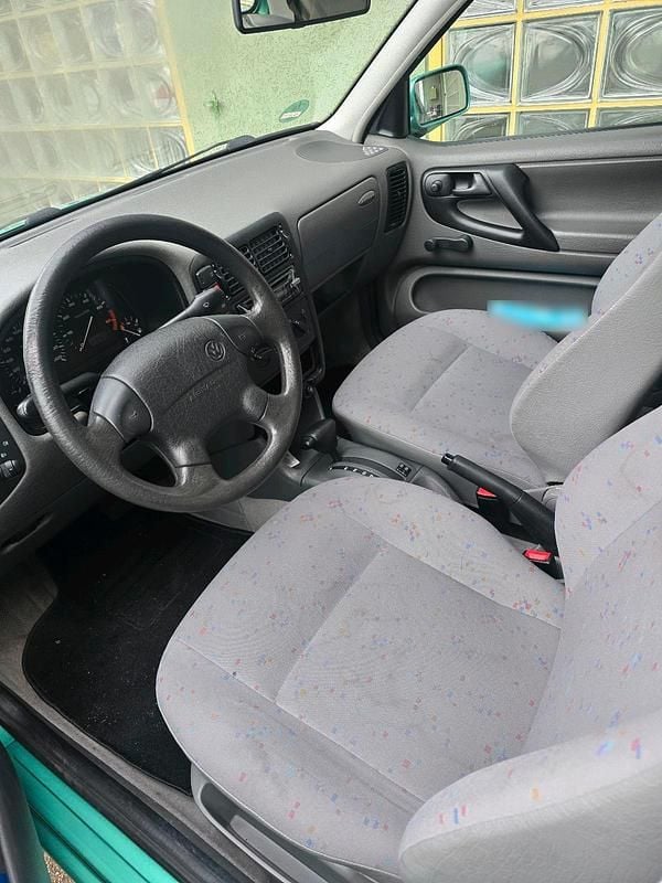 Gebraucht VW Polo 60 PS (44 kW) 1997 Grün Kleinwagen