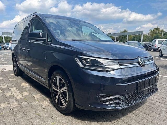 Neu VW Caddy Maxi Style 116 PS (85 kW) 2025 Blau Van / Kleinbus