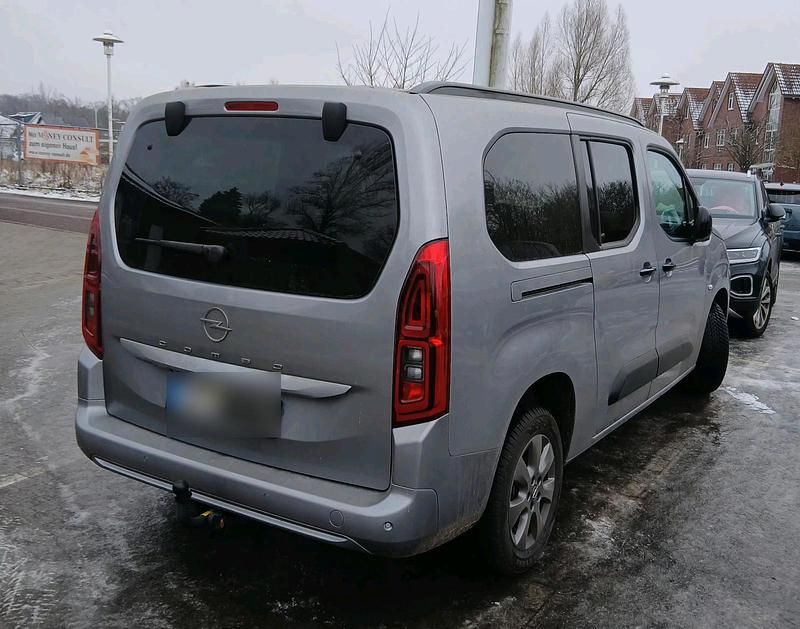 Gebraucht Opel Combo 103 PS (75 kW) 2025 Silber Van / Kleinbus