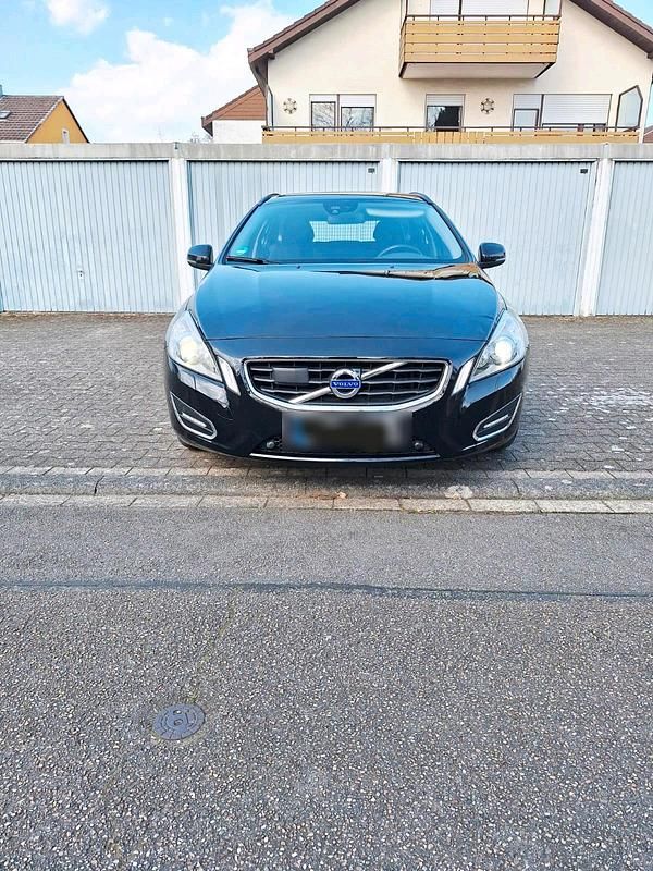 Gebraucht Volvo V60 163 PS (119 kW) 2011 Schwarz Kombi