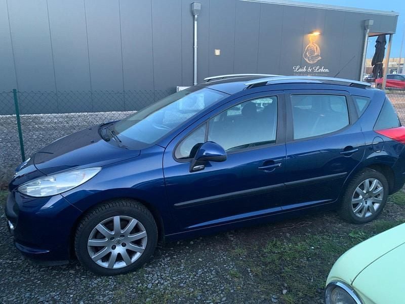 Blau Gebraucht 2009 Peugeot 207 Kombi | 1.450 € (Guter Preis) - Bild 1/4