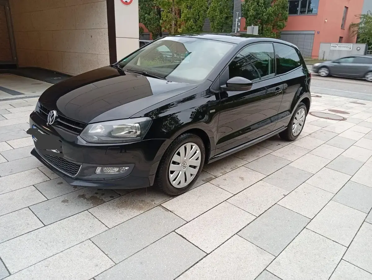Gebraucht VW Polo Match 90 PS (66 kW) 2012 Schwarz Kleinwagen