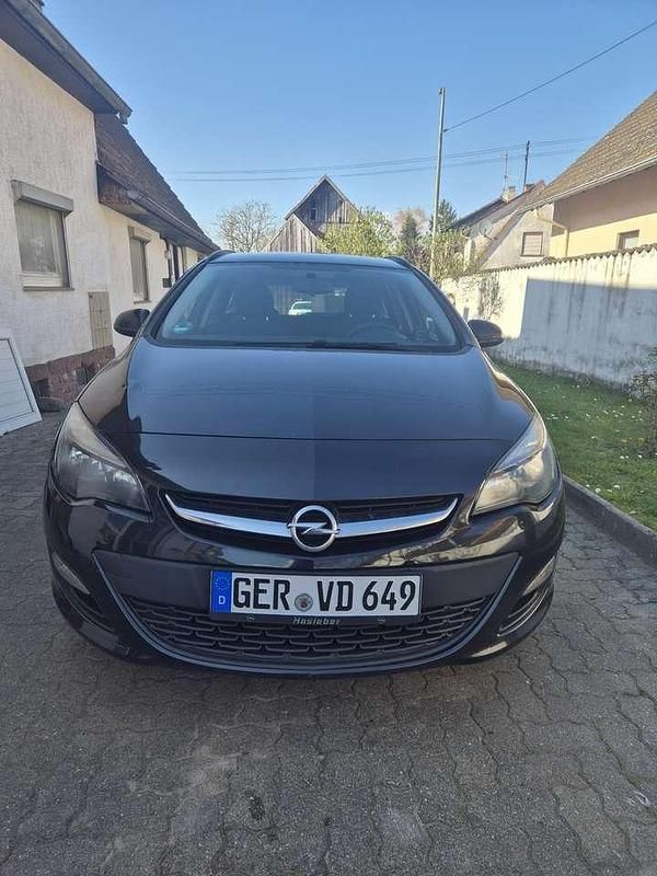 Gebraucht Opel Astra Style 110 PS (80 kW) 2015 Schwarz Kombi