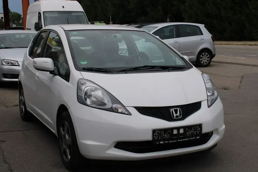 Gebraucht Honda Jazz Comfort 99 PS (72 kW) 2011 Weiß Kleinwagen