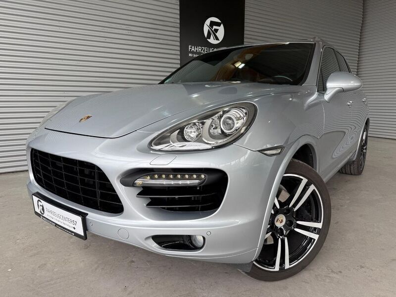 Silber Gebraucht 2013 Porsche Cayenne S SUV | 29.999 € (Teuer) - Bild 1/4