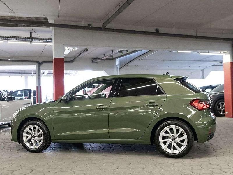 Second-hand Audi A1 Advanced 95 CP (69 kW) 2024 Verde SUV