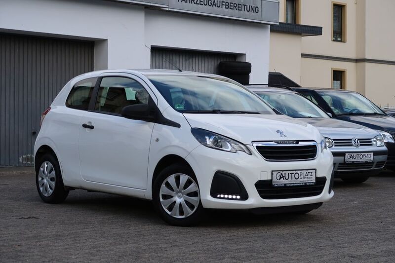 Weiß Gebraucht 2018 Peugeot 108 Access Kleinwagen | 5.650 € (Guter Preis) - Bild 1/4