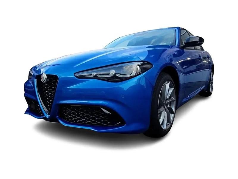 Blau Gebraucht 2024 Alfa Romeo Giulia Premium Limousine | 44.899 € (Fairer Preis) - Bild 1/4