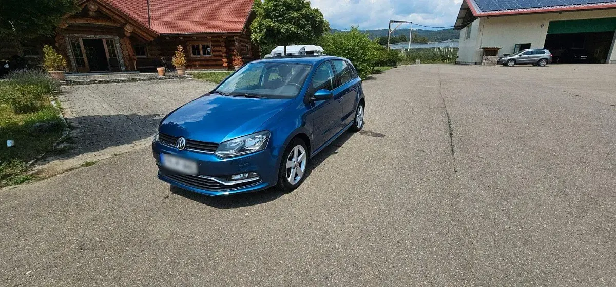 Gebraucht VW Polo Comfortline 90 PS (66 kW) 2014 Blau Limousine