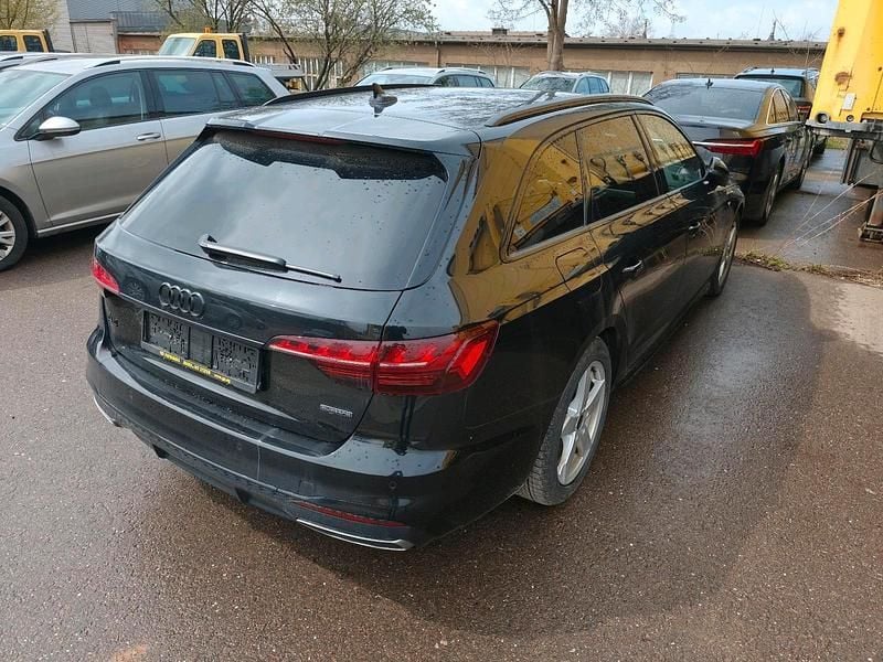 Gebraucht Audi A4 S-Line 204 PS (150 kW) 2022 Schwarz Kombi