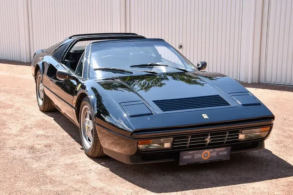 Gebraucht Ferrari 328 367 PS (269 kW) 1989 Schwarz Cabrio