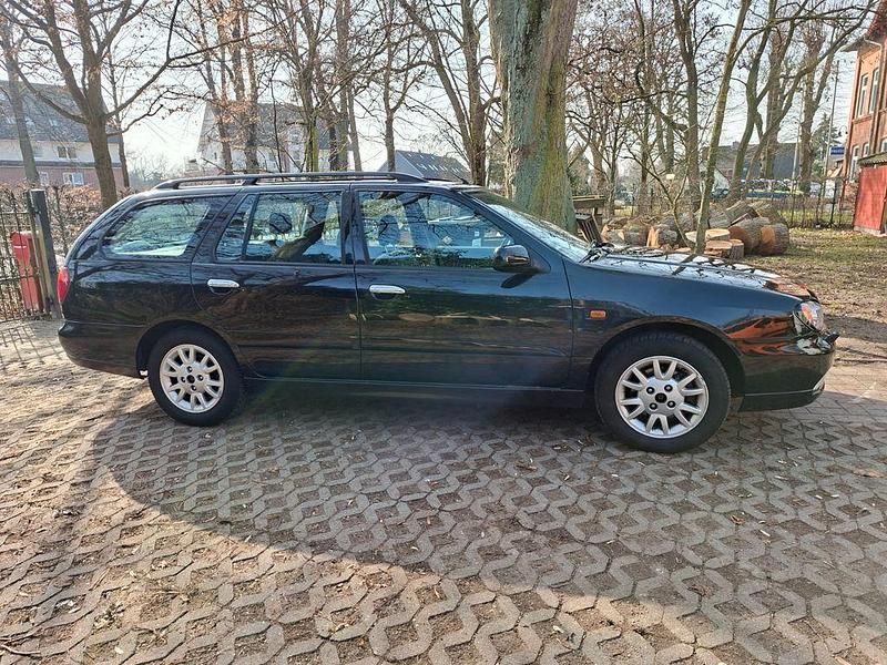 Gebraucht Nissan Primera 114 PS (83 kW) 2001 Schwarz Kombi
