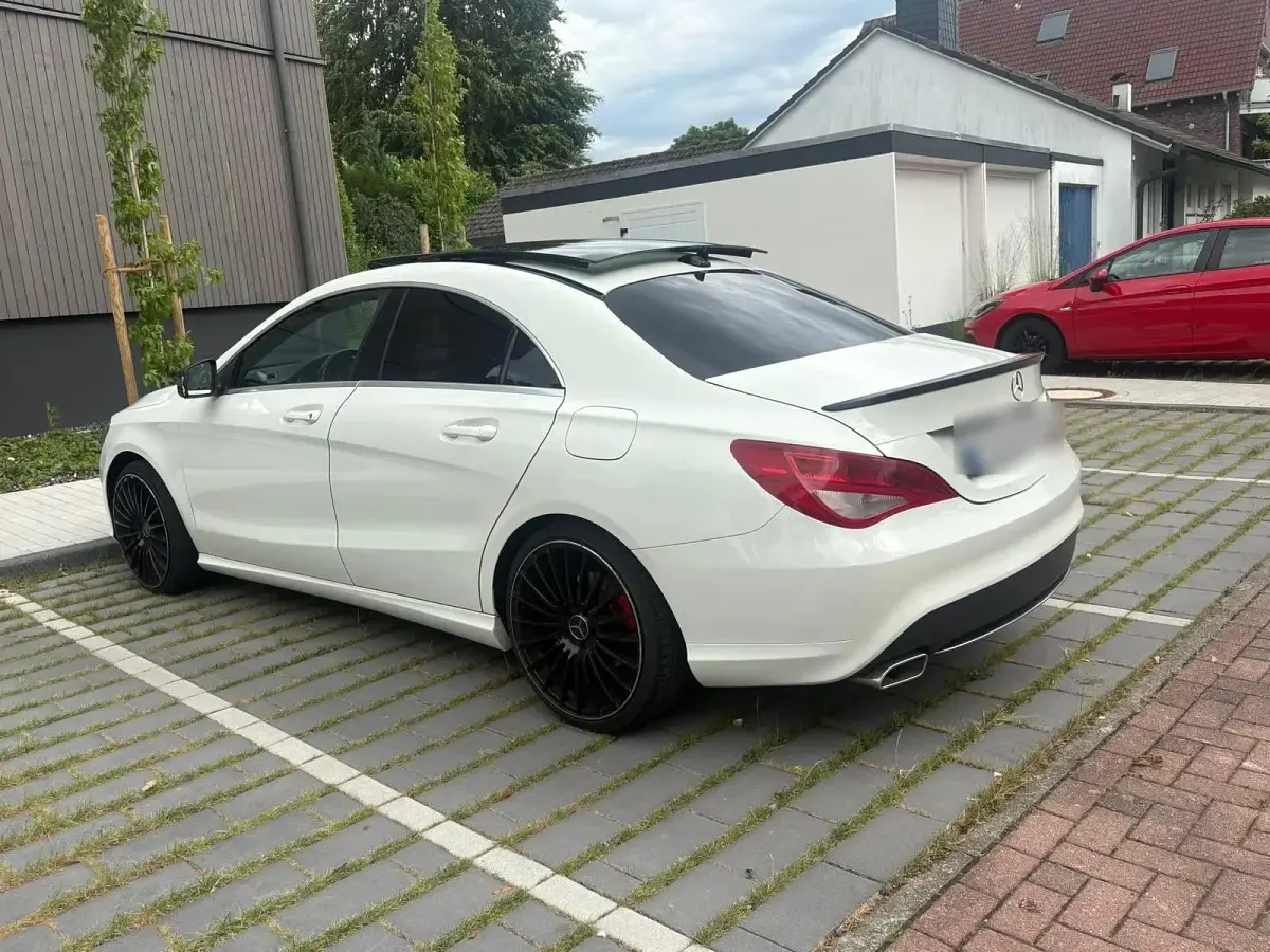 Gebraucht Mercedes CLA200 156 PS (114 kW) 2014 Weiß Coupé