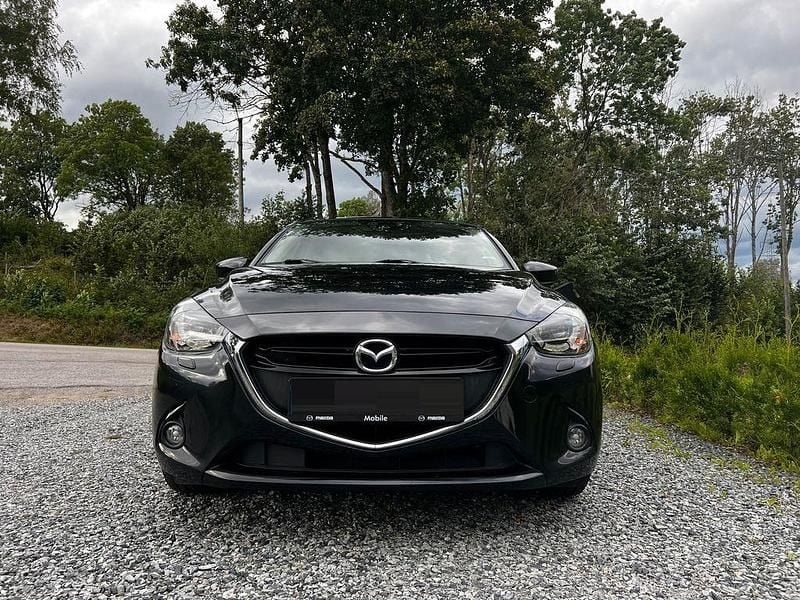 Gebraucht Mazda 2 Exclusive-Line 90 PS (66 kW) 2015 Schwarz Limousine