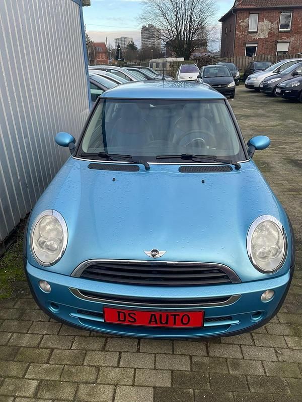 Second-hand Mini ONE 90 CP (66 kW) 2004 Albastru Hatchback