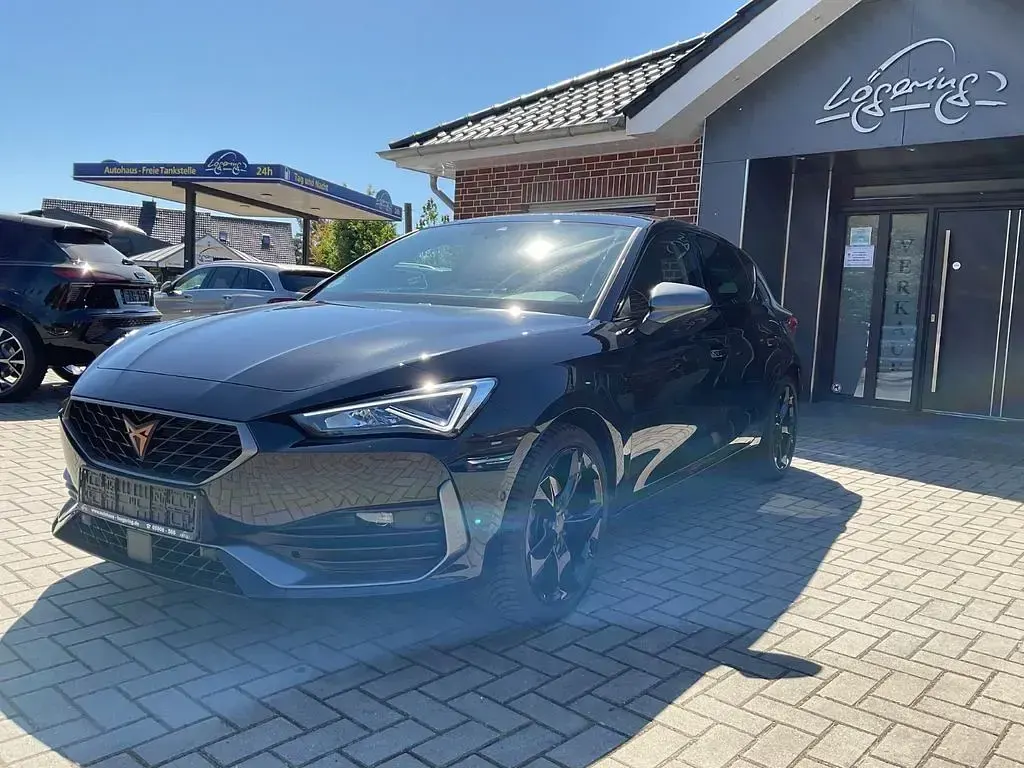 Second-hand Cupra Leon 150 CP (110 kW) 2024 Negru Berlinǎ