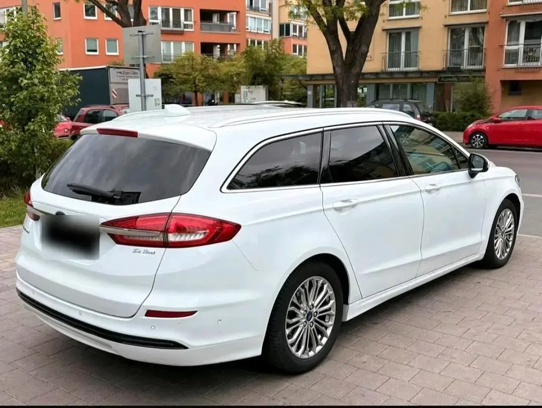 Gebraucht Ford Mondeo 150 PS (110 kW) 2020 Weiß Kombi