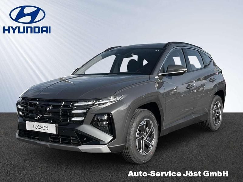 Mic (grau Neu 2026 Hyundai Tucson Select SUV | 29.490 € (Guter Preis) - Bild 1/2