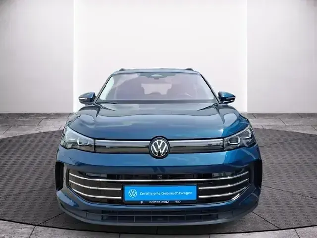 Gebraucht VW Tiguan Elegance 150 PS (110 kW) 2025 Nightshade blue metallic SUV
