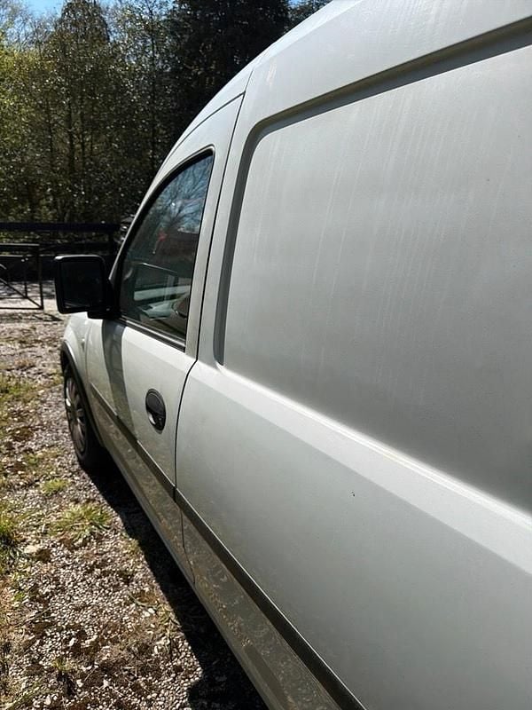 Second-hand Opel Combo 75 CP (55 kW) 2007 Alb Monovolum