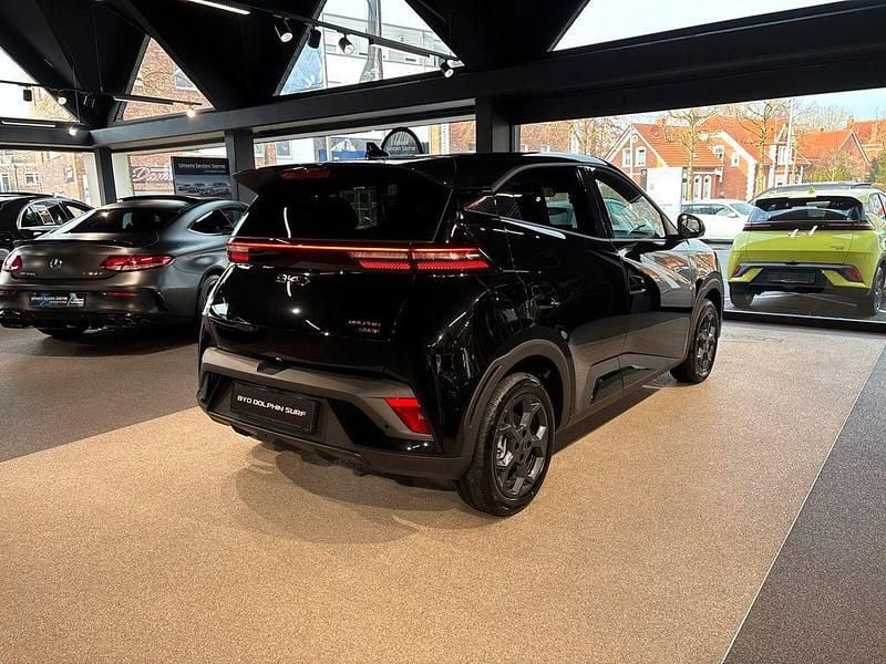 Neu BYD Dolphin Surf Comfort 114 kW (156 PS) 2026 Polar night black Kleinwagen