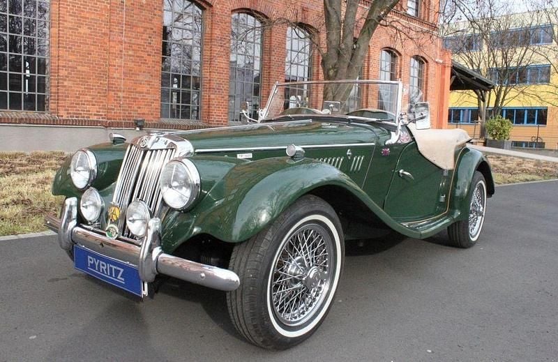 Grün Gebraucht 1955 MG TF Cabrio | 32.500 € - Bild 1/4