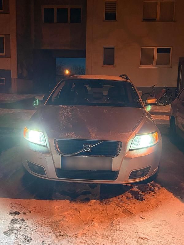 Gebraucht Volvo V50 136 PS (100 kW) 2007 Silber Kombi