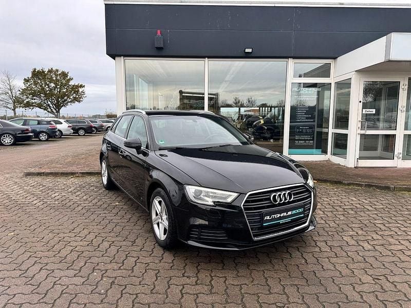 Gebraucht Audi A3 Ambiente 150 PS (110 kW) 2017 Schwarz Limousine