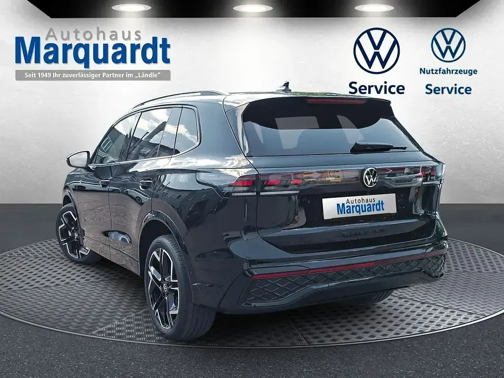 Neu VW Tiguan R-line 204 PS (150 kW) 2026 Schwarz SUV