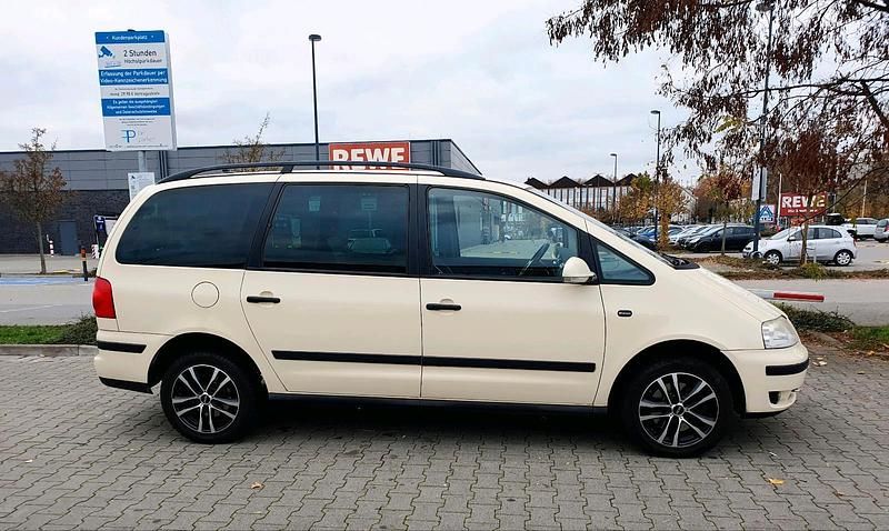 Gebraucht VW Sharan 116 PS (85 kW) 2007 Gelb Van / Kleinbus