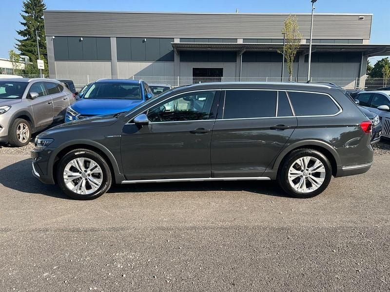 Gebraucht VW Passat Alltrack 190 PS (139 kW) 2020 Grau Kombi