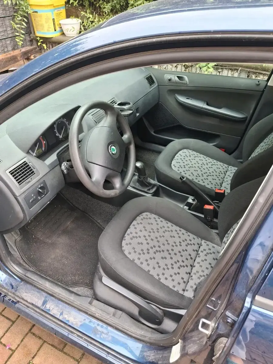 Gebraucht Skoda Fabia 64 PS (47 kW) 2006 Blau Kleinwagen