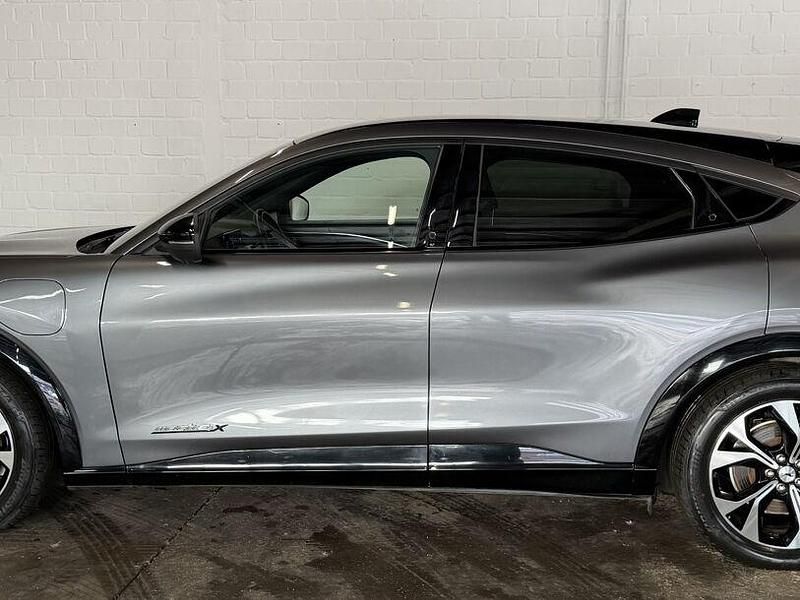 Gebraucht Ford Mustang Mach-E 258 kW (351 PS) 2021 Grau SUV