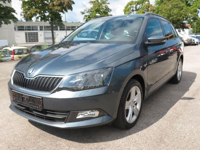 Other Gebraucht 2016 Skoda Fabia Style Kombi | 7.350 € (Guter Preis) - Bild 1/4