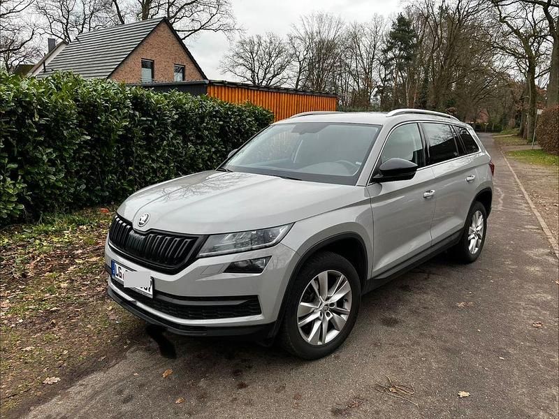 Grau Gebraucht 2019 Skoda Kodiaq Style SUV | 22.750 € (Superpreis) - Bild 1/4