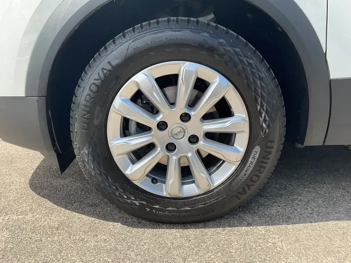Gebraucht Opel Mokka Edition 101 PS (74 kW) 2023 Arktis weiß SUV