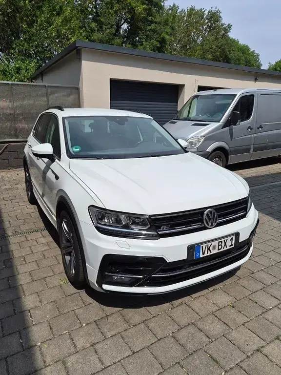 Gebraucht VW Tiguan R-line 131 PS (96 kW) 2019 Weiß SUV