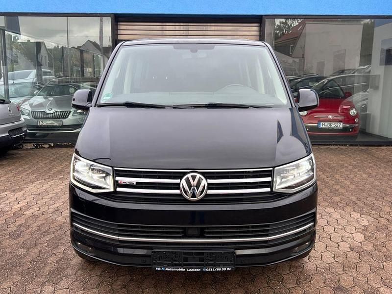 Gebraucht VW Multivan Highline 204 PS (150 kW) 2019 Deep black perleffekt Van