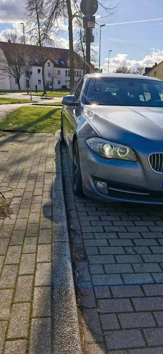 Gebraucht BMW 530 258 PS (189 kW) 2012 Grau Kombi