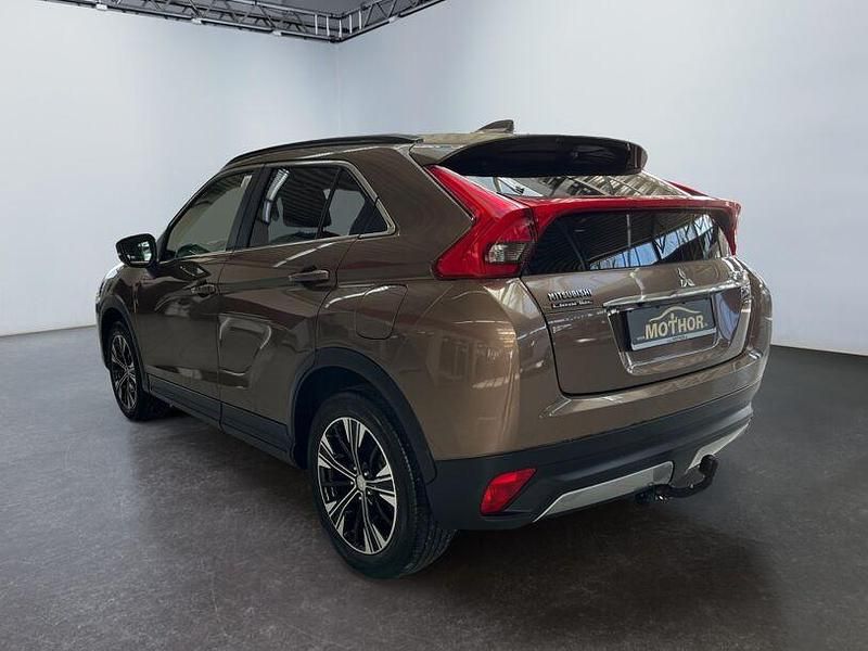 Gebraucht Mitsubishi Eclipse Cross Active 163 PS (119 kW) 2020 Braun SUV