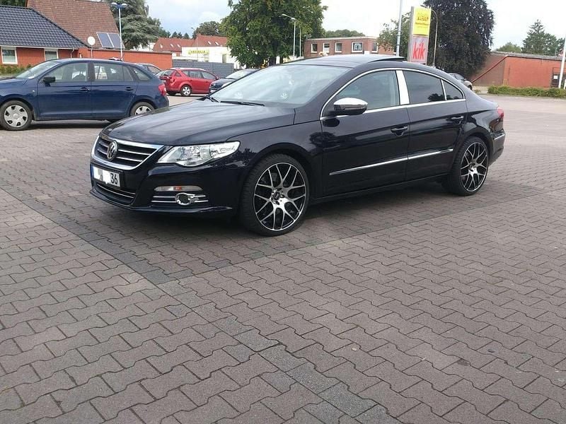 Gebraucht VW Passat Exclusive 299 PS (219 kW) 2019 Schwarz Coupé