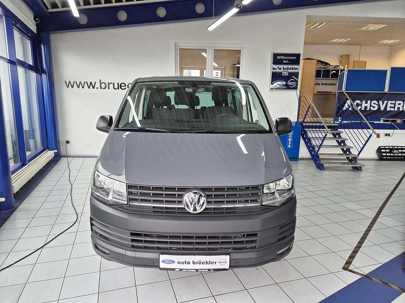 Gebraucht VW Transporter 150 PS (110 kW) 2019 Grau Van